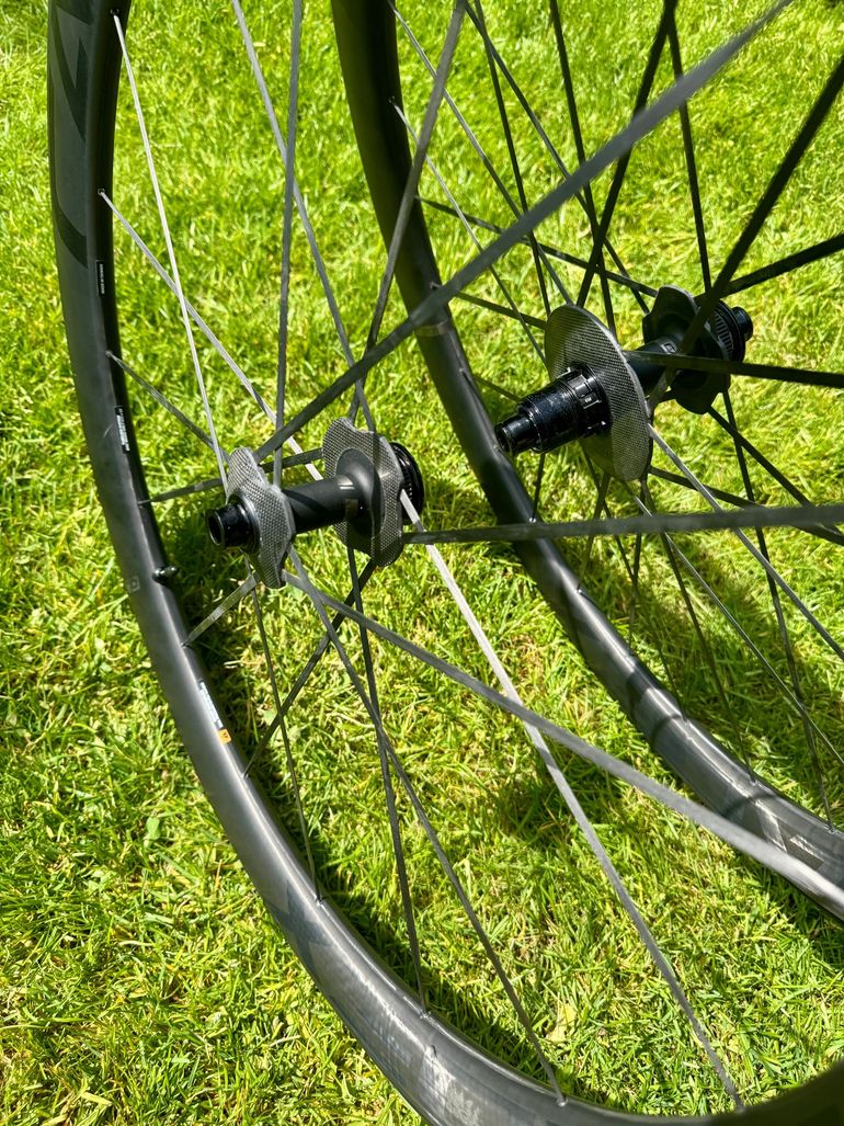 Used Cadex Max 50 Disc Tubeless bike — image 4 of 8