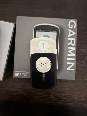 Used Garmin Edge 1030 GPS Bike Computer 2021 bike — image 2 of 6
