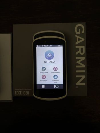 Used Garmin Edge 1030 GPS Bike Computer 2021 bike — image 5 of 6