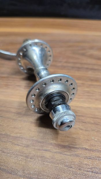 Used Campagnolo Front hub chrome 36h bike — image 4 of 4