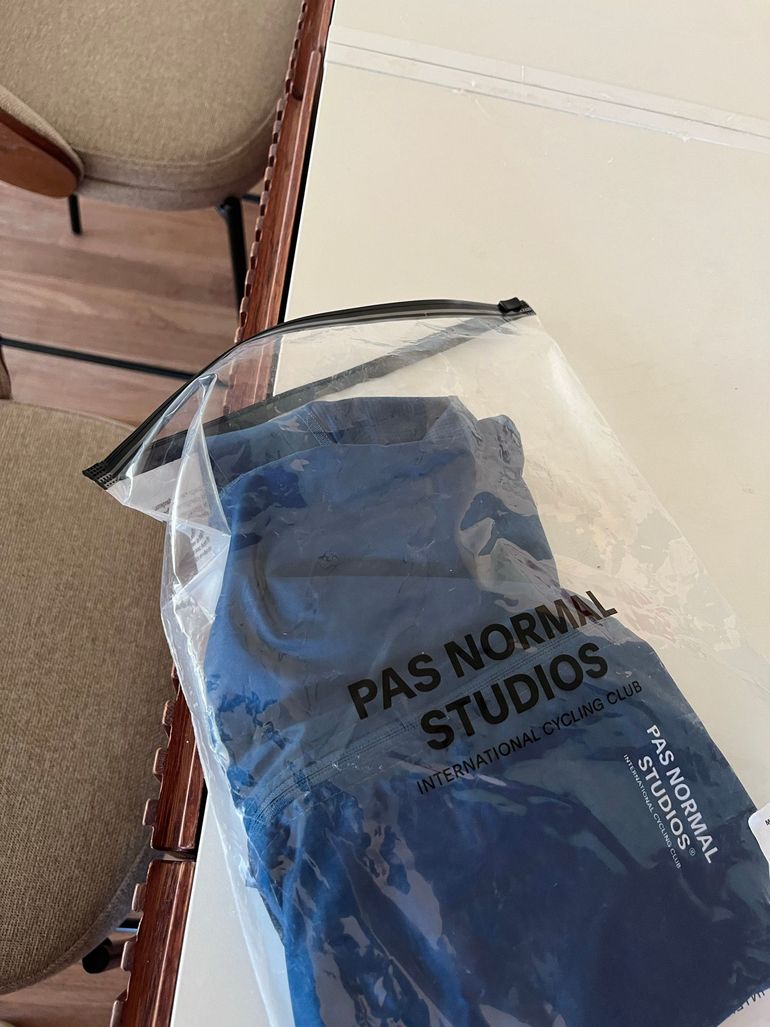 Used Pas Normal Studios Mechanism M 2024 bike — image 6 of 7