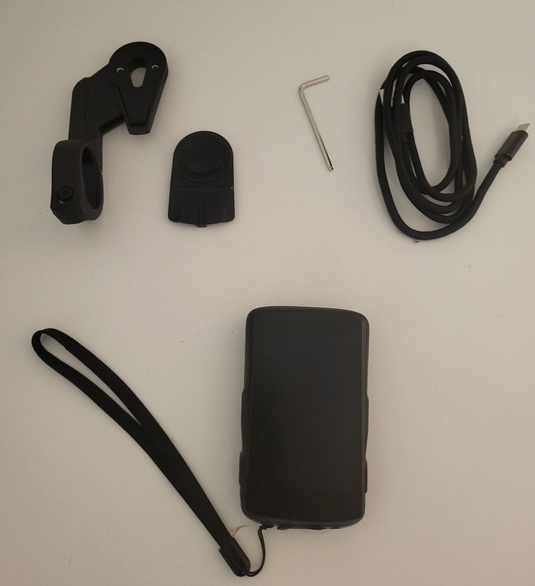 Used Hammerhead Karoo 2 GPS Bike Computer 2023 bike — image 3 of 4