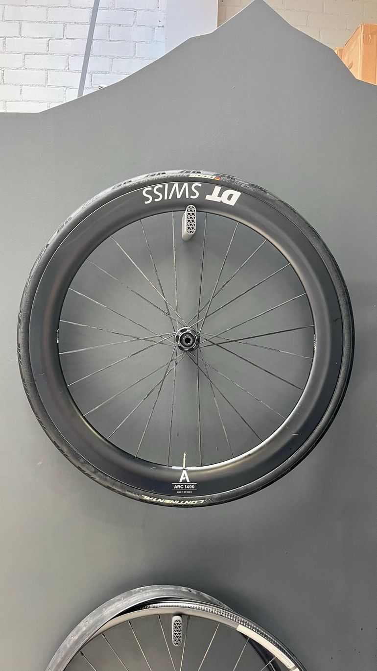 Used Dt Swiss ARC 1400 DICUT DB 2026 bike — image 8 of 11