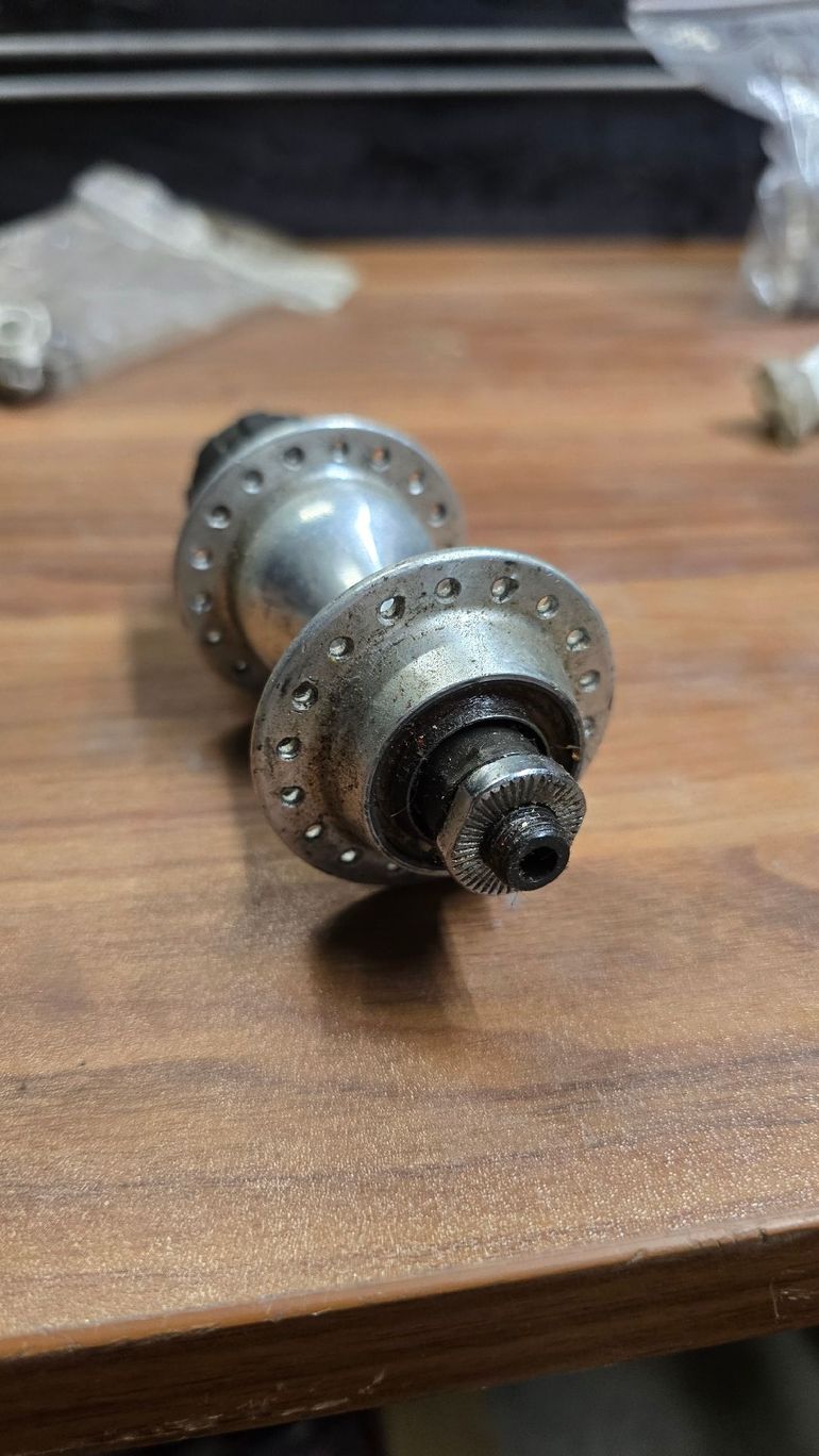 Used Shimano Moyeux Avant Vintage Chrome bike — image 3 of 3