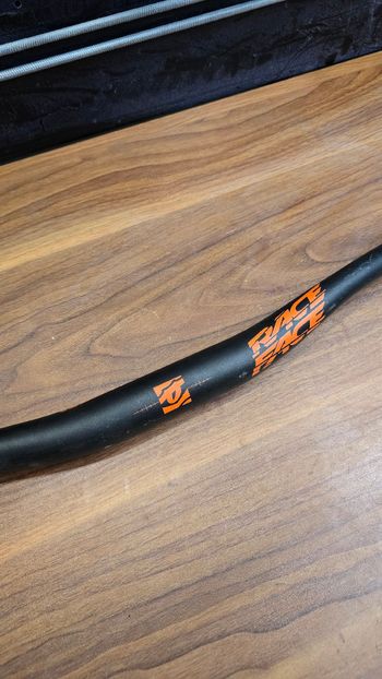 Used Race Face Aeffect 35 Handlebar bike — image 2 of 5