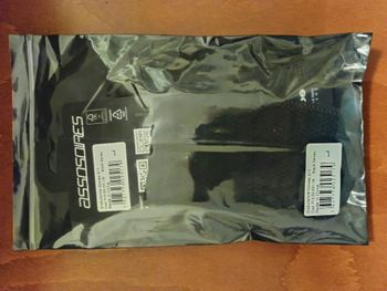 Used Assos Endurance Gloves S11 bike — image 3 of 4