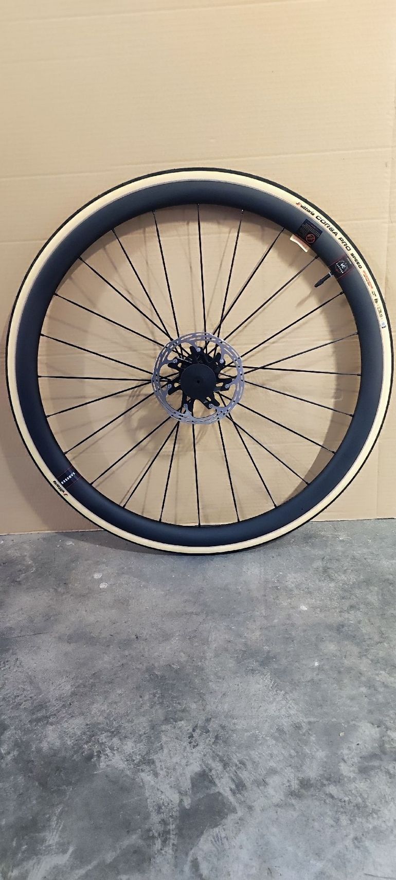 Used Reserve 34/37 dt 180 2026 bike — image 5 of 6