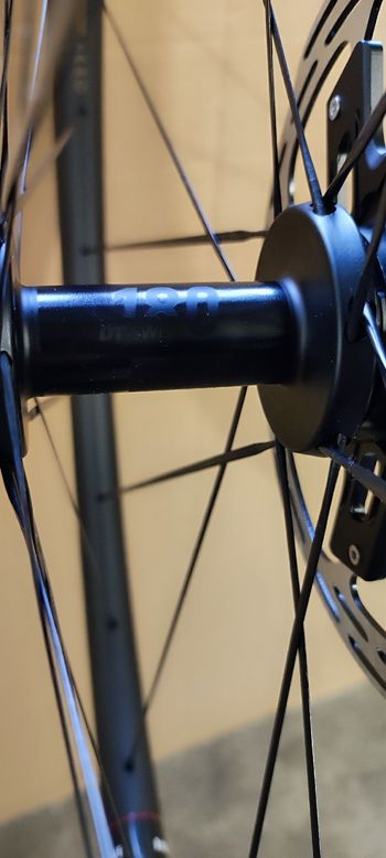 Used Reserve 34/37 dt 180 2026 bike — image 4 of 6