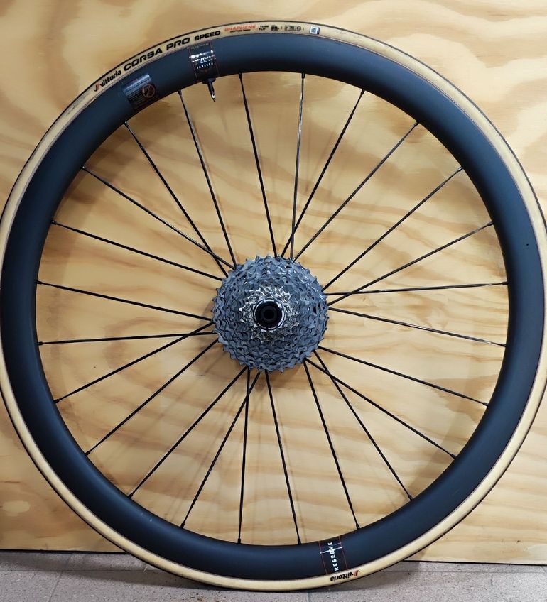 Used Reserve 34/37 dt 180 2026 bike — image 1 of 6