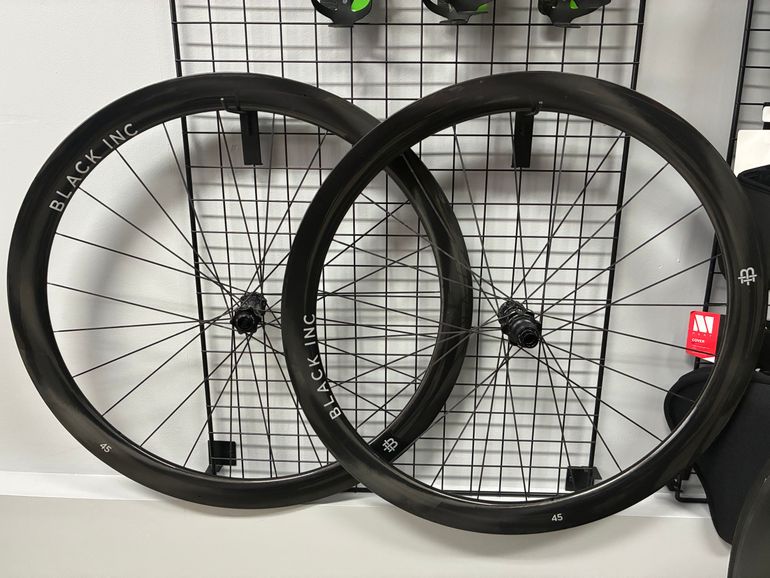 Used Black Inc 45 Wheelset 2025 bike — image 4 of 8