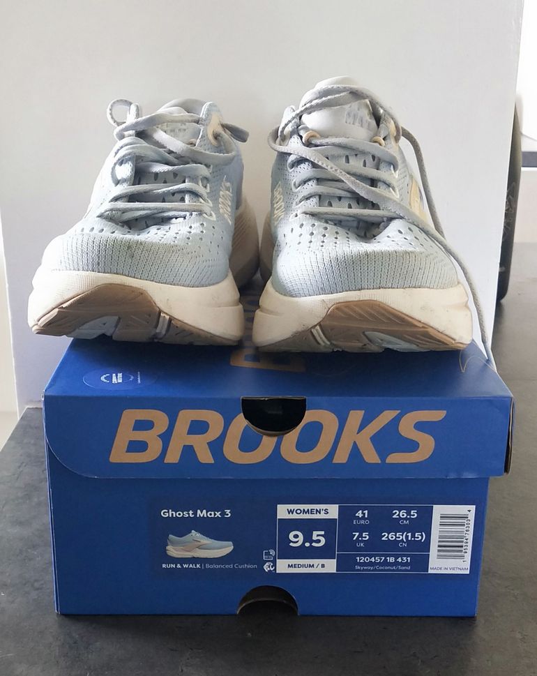 Used Brooks Chaussures de running 2026 bike — image 4 of 5