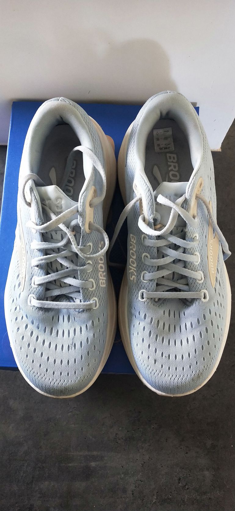 Used Brooks Chaussures de running 2026 bike — image 5 of 5
