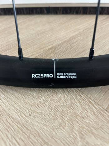 Used OQUO RC25PRO Wheelset 2026 bike — image 4 of 5