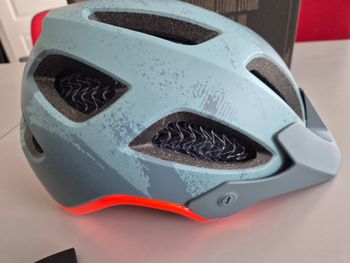 Used Trek Rally WaveCel Mountain Bike Helmet 2026 bike — image 4 of 9