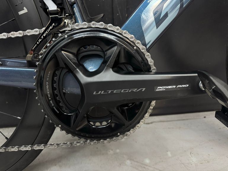 Used Giant Power Pro Dubbele Powermeter Ultegra R8100 2025 bike — image 1 of 6