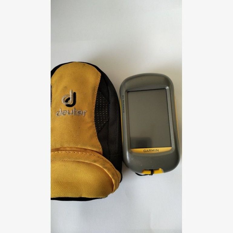 Used Garmin Dakota 10 GPS bike — image 1 of 9