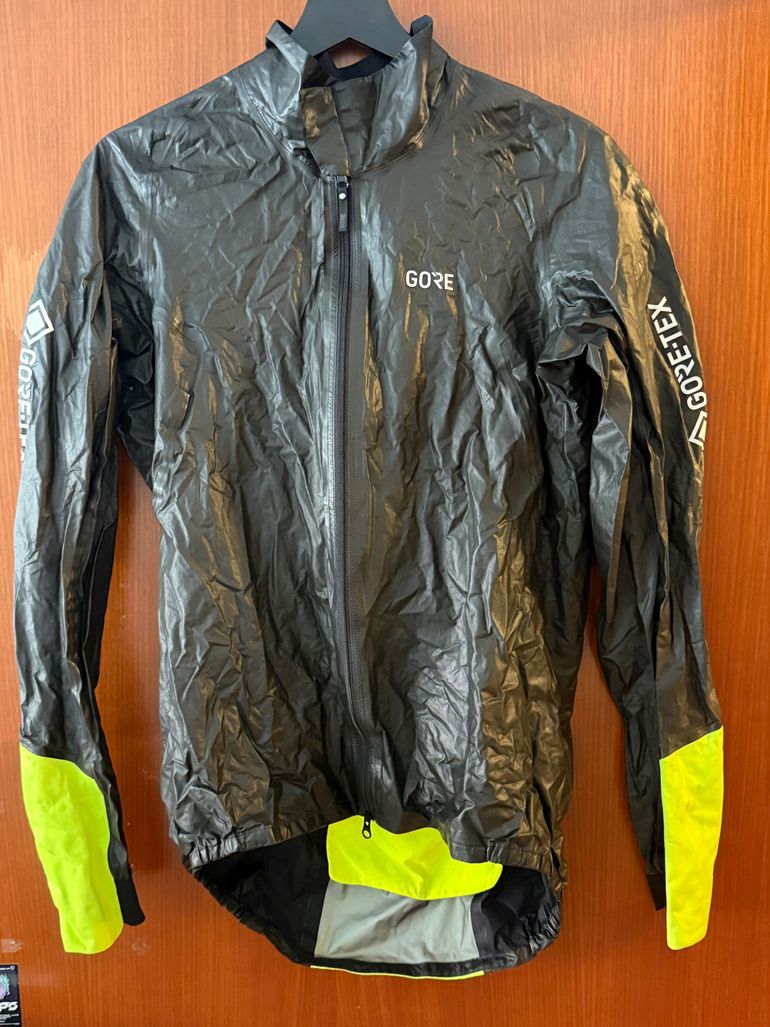Used Gorewear C5 SHAKEDRY™ 1985 VIZ JACKE Gr. M bike — image 1 of 2