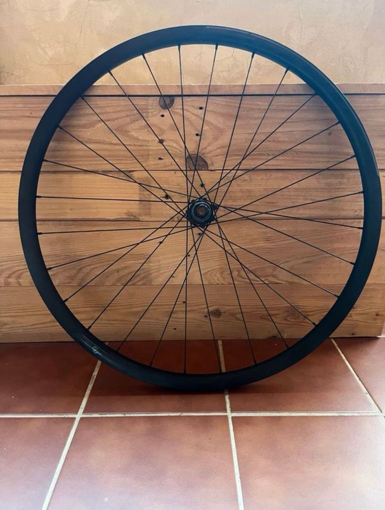 Used Syncros RP 2.0 2024 bike — image 3 of 8