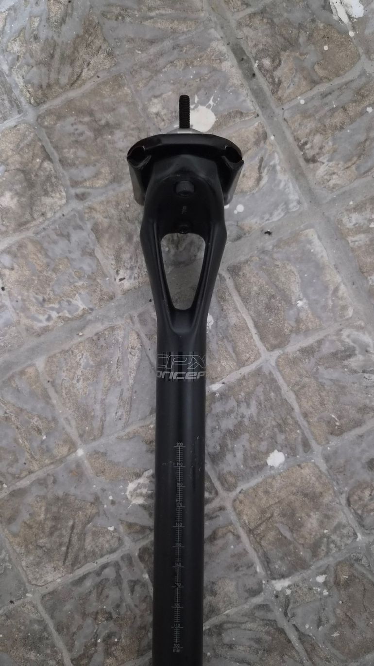 Used Focus CPX Carbon Seatpost 27.2mm 2020 bike — image 1 of 2