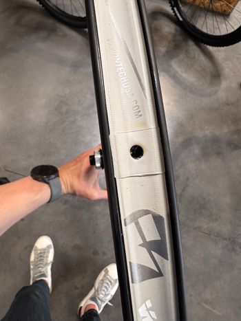 Used Vision SC 45 i23 Carbon 700c Disc Center Lock Tubeless Ready bike — image 12 of 12