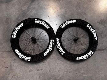 Used Vision SC 45 i23 Carbon 700c Disc Center Lock Tubeless Ready bike