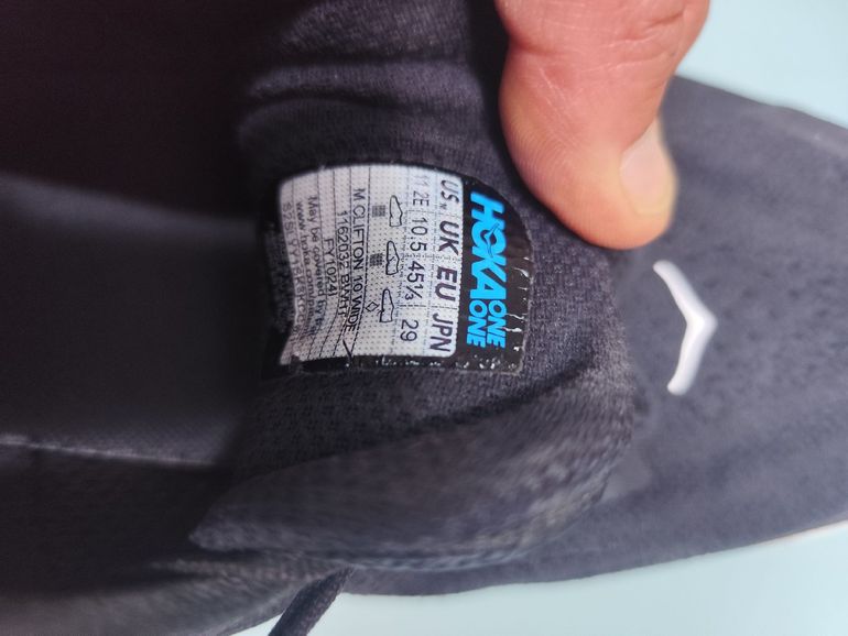 Used Hoka Clifton 10 Wide 2025 bike — image 4 of 4