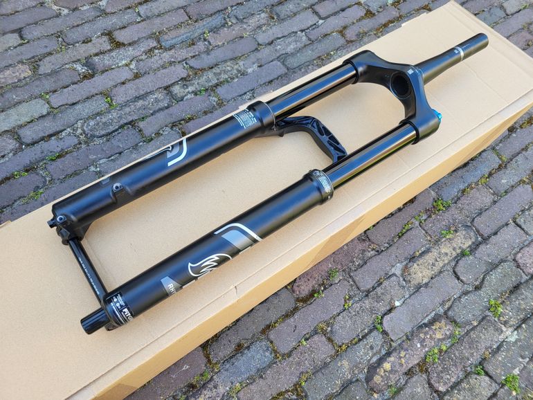 Used Fox 36 Rhythm Grip 160 mm 2021 bike — image 8 of 8