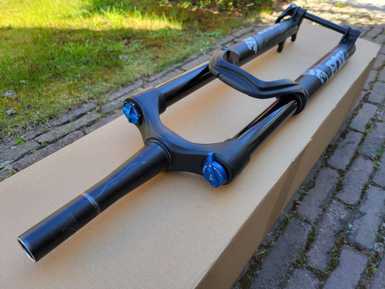 Used Fox 36 Rhythm Grip 160 mm 2021 bike — image 6 of 8