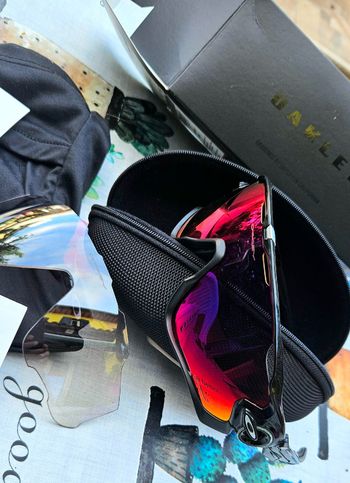 Used Oakley Jawbreaker Prizm Road Viola bike