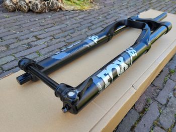 Used Fox 36 Rhythm Grip 160 mm 2021 bike — image 7 of 8
