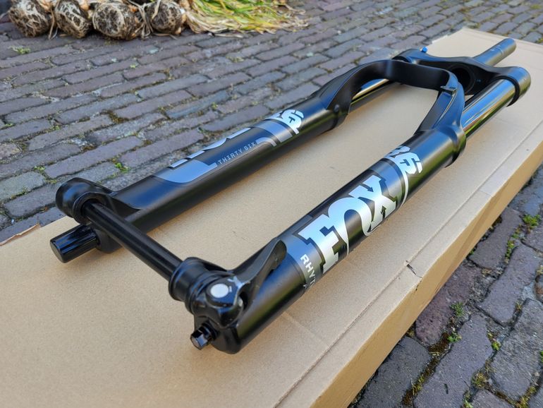 Used Fox 36 Rhythm Grip 160 mm 2021 bike — image 7 of 8
