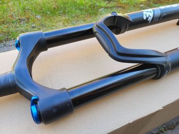 Used Fox 36 Rhythm Grip 160 mm 2021 bike — image 4 of 8