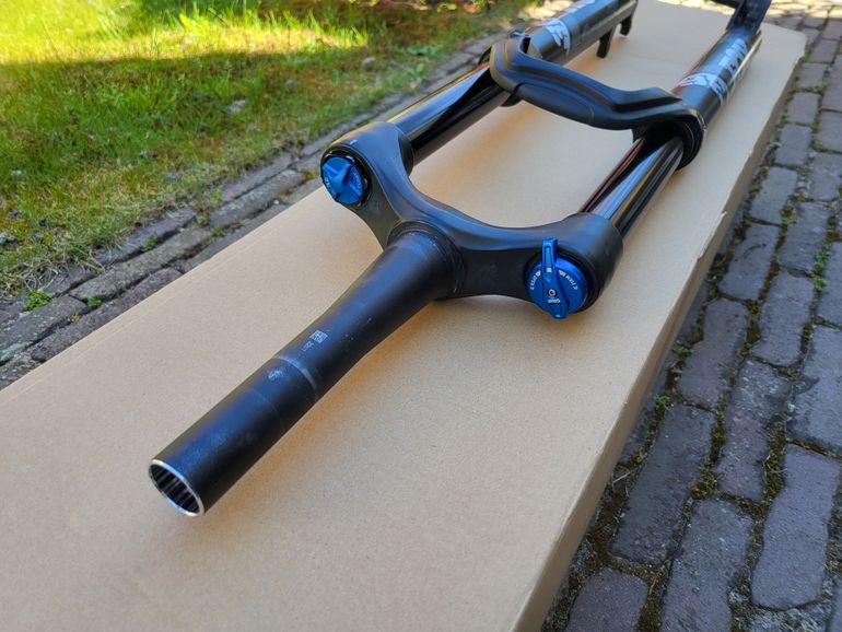 Used Fox 36 Rhythm Grip 160 mm 2021 bike — image 5 of 8