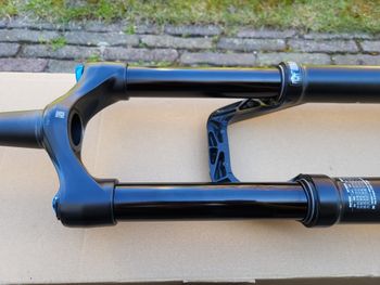 Used Fox 36 Rhythm Grip 160 mm 2021 bike — image 3 of 8