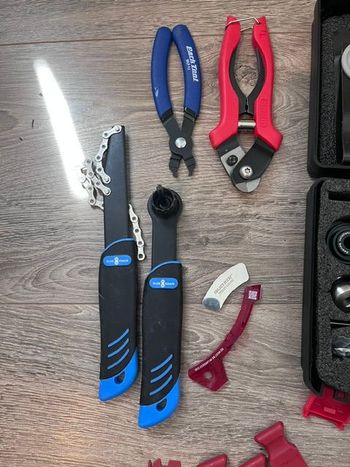 Used SRAM ENDURO Park Tool Topeak  various Bike Tools bike — image 3 of 8