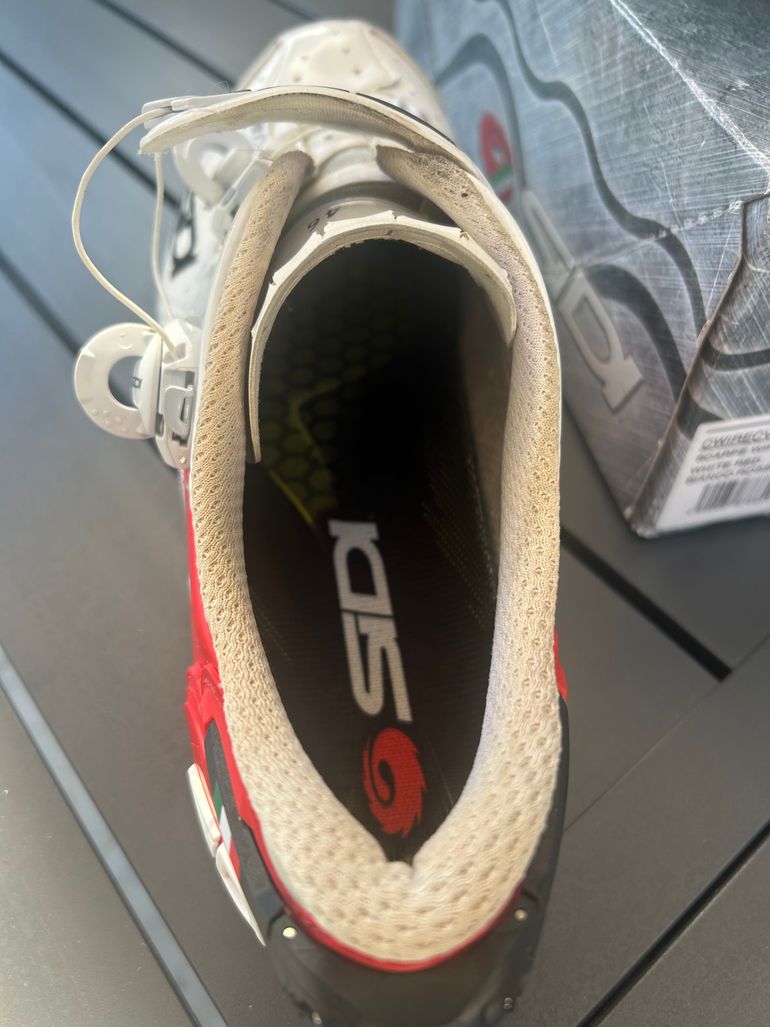 Used Sidi Scarpe wire Carbon vernice bike — image 3 of 6