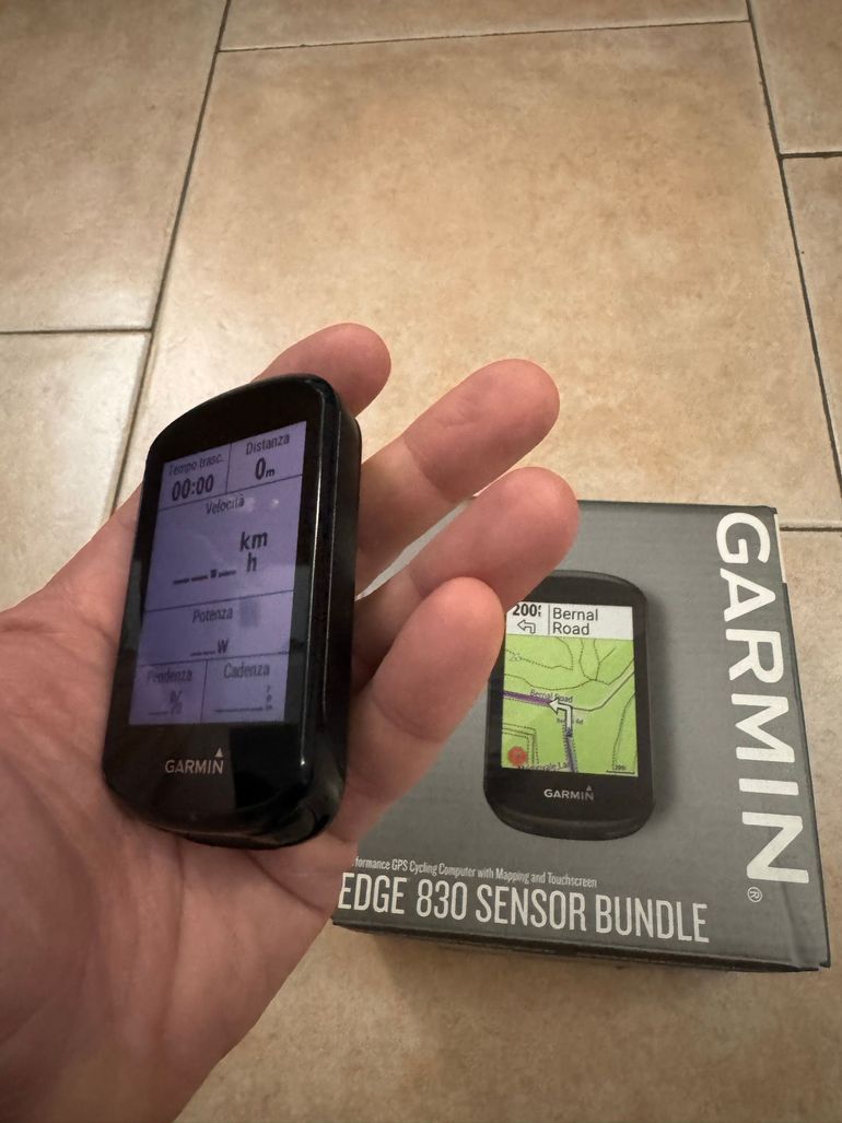 Used Garmin Edge 830 GPS Cycling Computer bike — image 5 of 7