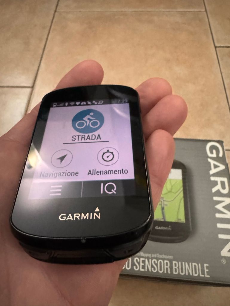 Used Garmin Edge 830 GPS Cycling Computer bike — image 1 of 7