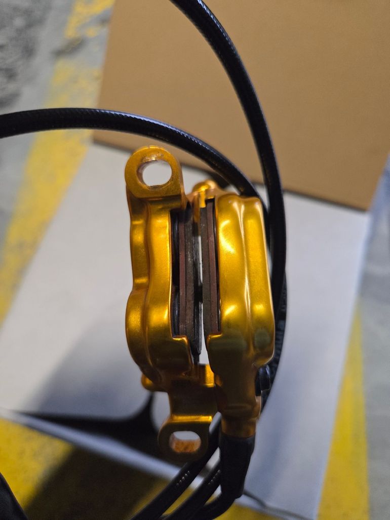 Used Formula Cura 4 Gold 2025 bike — image 6 of 15