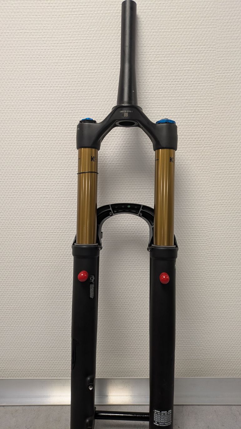 Used Fox 38 factory Grip X2 2027 bike — image 2 of 3