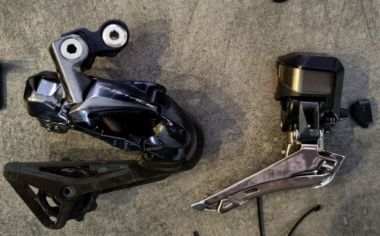 Used Shimano Dura-Ace R9150 Di2 11-speed bike — image 5 of 7