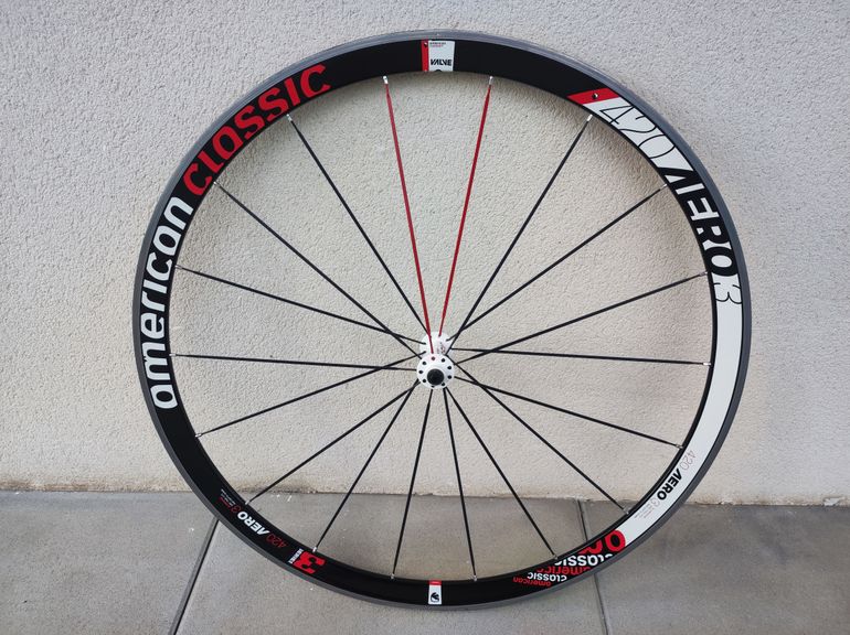 Used American classic 420 Aero 3 Wheelset bike — image 5 of 9