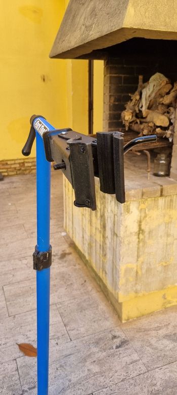 Used Park Tool PCS-9.3 Cavalletto Manutenzione 2020 bike — image 2 of 5