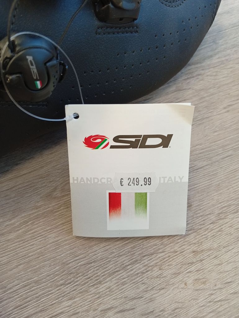 Used Sidi Genius 10 Road Shoes bike — image 5 of 5