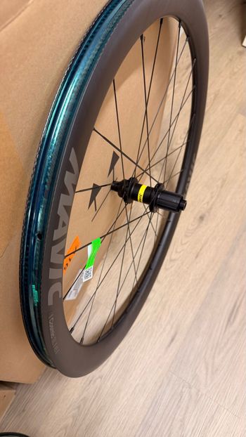 Used Mavic Cosmic SL 45 DISC 2026 bike — image 6 of 6