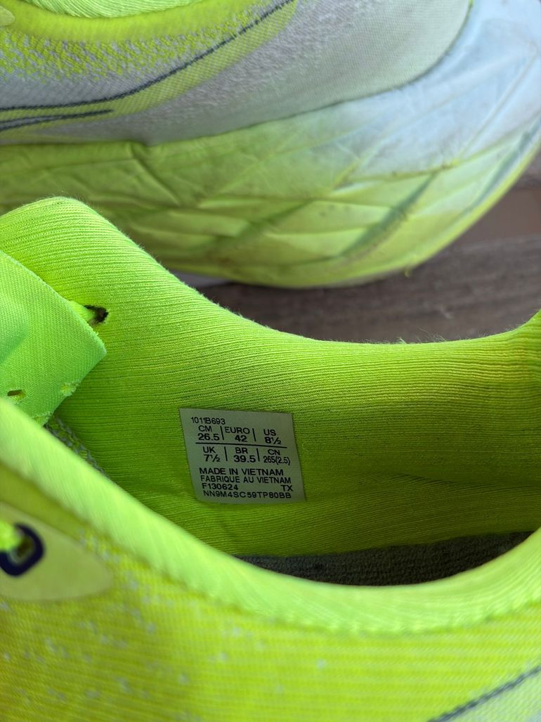 Used Asics novablast4 bike — image 4 of 5
