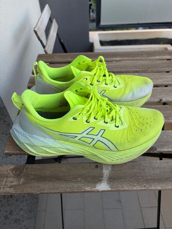 Used Asics novablast4 bike — image 2 of 5