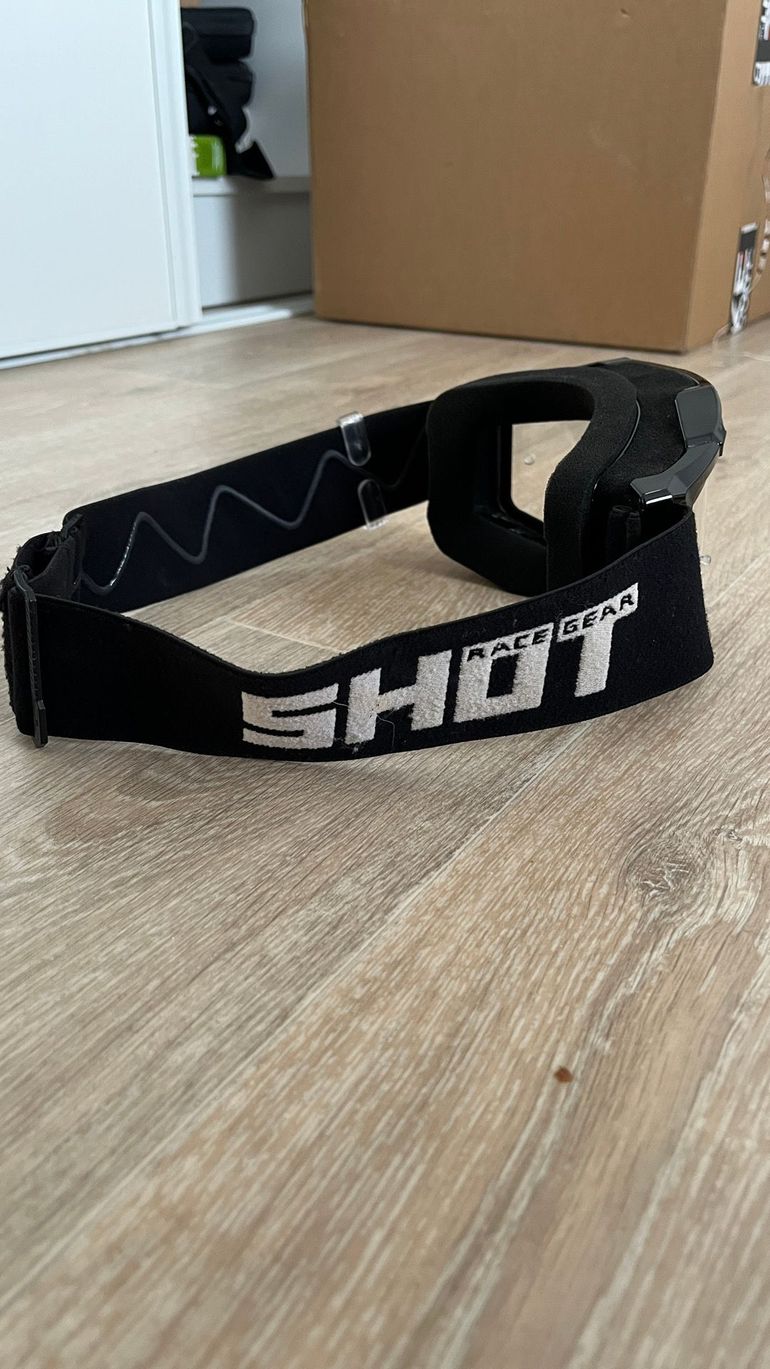 Used Shot Racegear Assault 2.0 Goggles Solid Black Enduro bike — image 4 of 5
