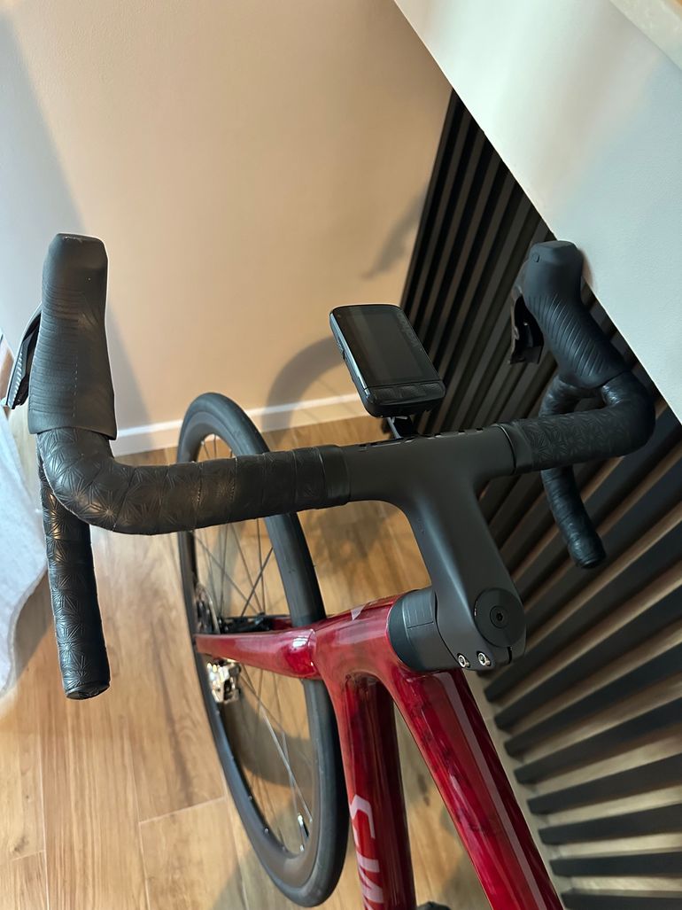 Used Specialized Alpinist 2 400x10 bike — image 1 of 3