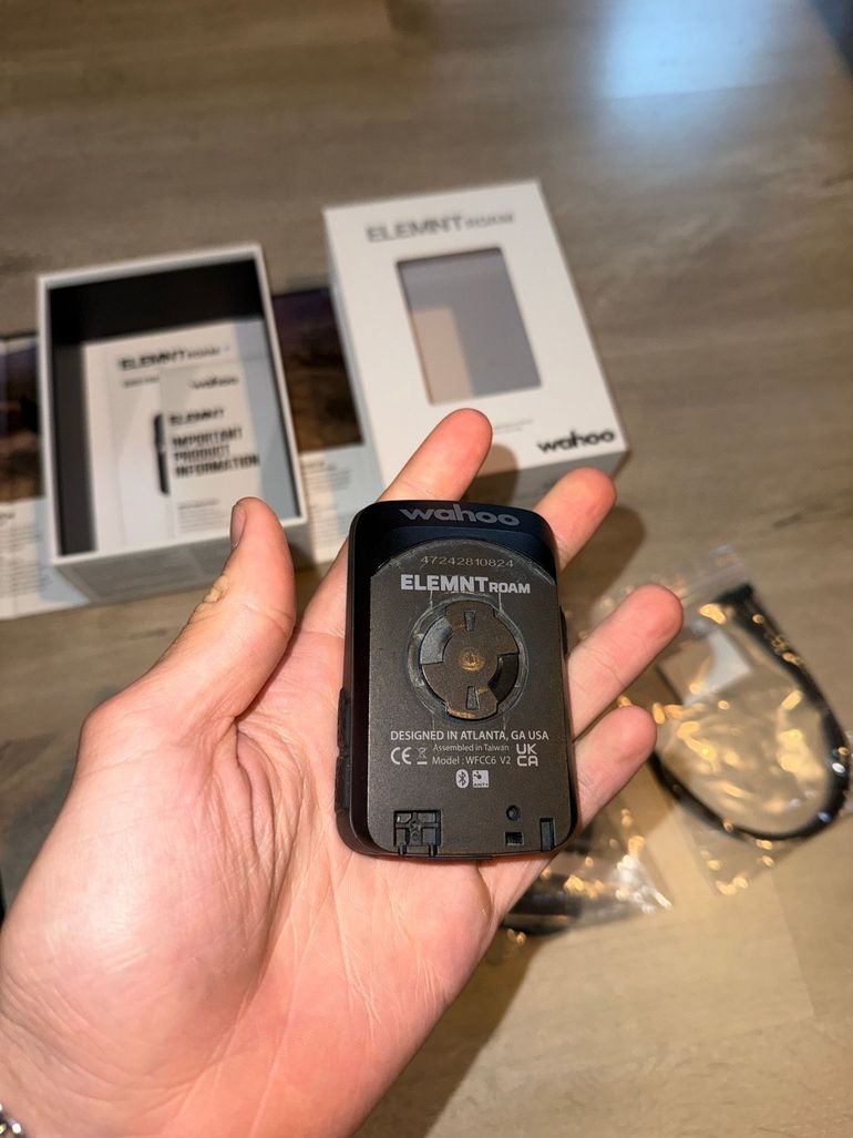 Used Wahoo ELEMNT Roam V2 2024 bike — image 4 of 6